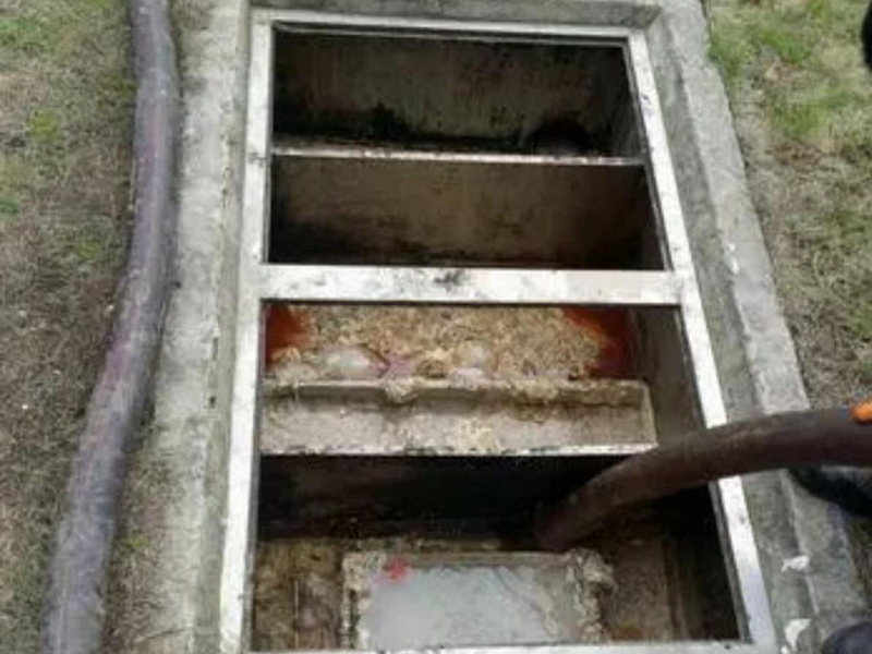 苍溪隔油池清理